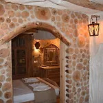 The Flintstones House Apartament *