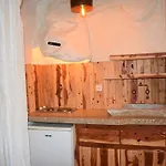 Apartament The Flintstones House