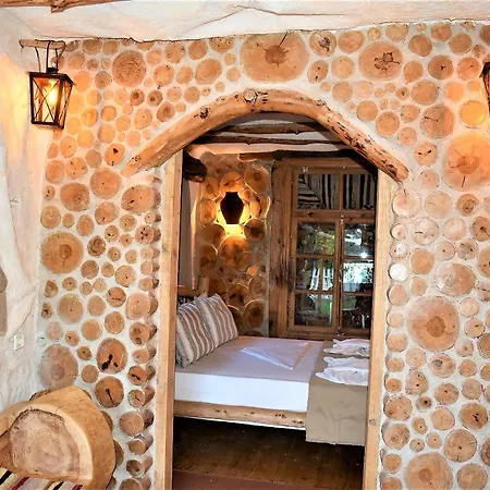 The Flintstones House Daire