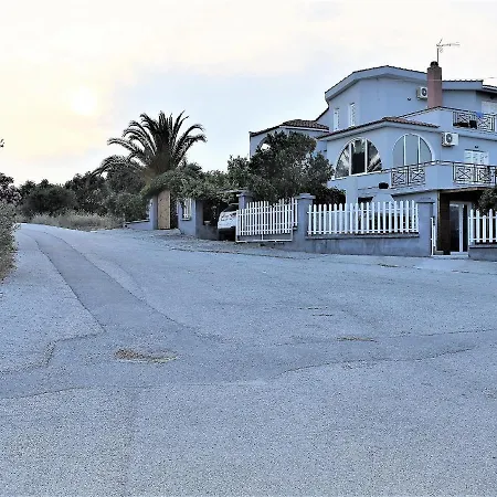 Apartament The Flintstones House Limenaria (Thasos)
