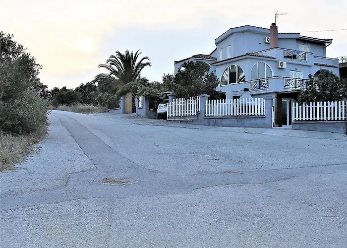 Apartament The Flintstones House Limenaria (Thasos)